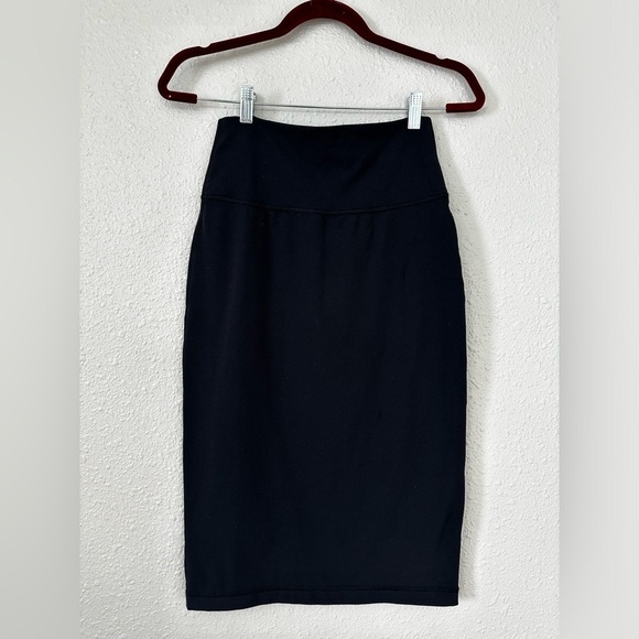 Lululemom Slim-Fit High-Rise Skirt Size S 4-6 - Picture 3 of 9